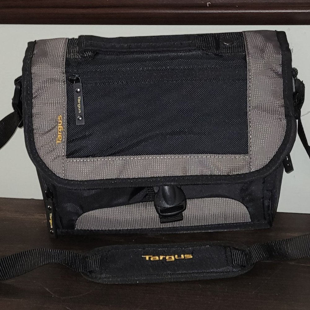 Targus CityGear Mini for iPad, Tablets, Netbook